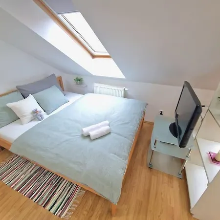 Matilda Old Town With Free 2 Car Parking كَشّا