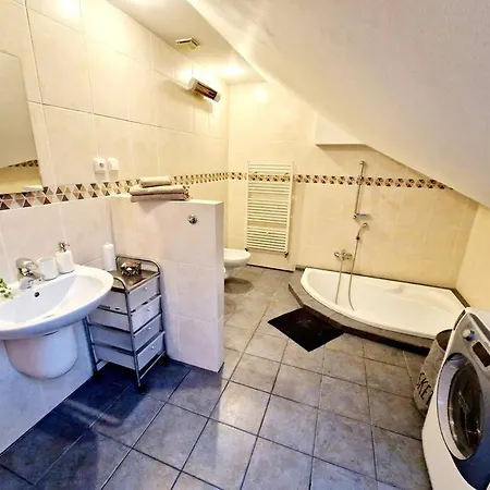 Matilda Old Town With Free 2 Car Parking شقة كَشّا