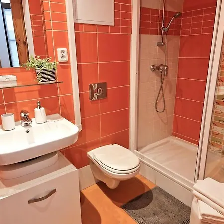 Matilda Old Town With Free 2 Car Parking *