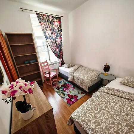 Matilda Old Town With Free 2 Car Parking * كَشّا