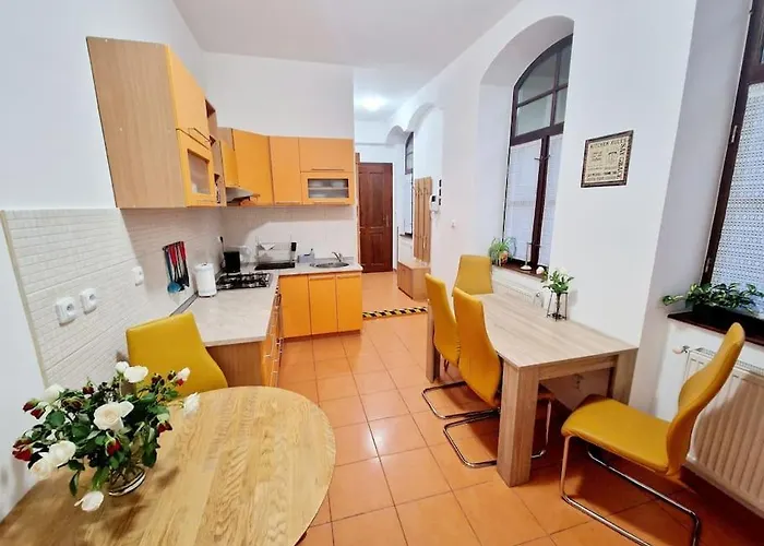 Matilda Old Town With Free 2 Car Parking