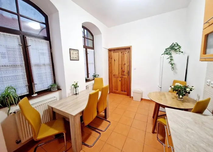 Matilda Old Town With Free 2 Car Parking Appartement